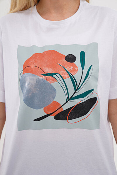 Renk: Beyaz | Pastel Çiçek Baskılı Tshirt