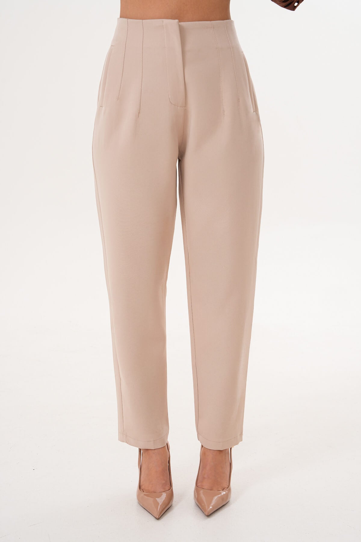 Renk: Bej | Yüksek Bel Dikiş Detaylı Crop Fit Pantolon