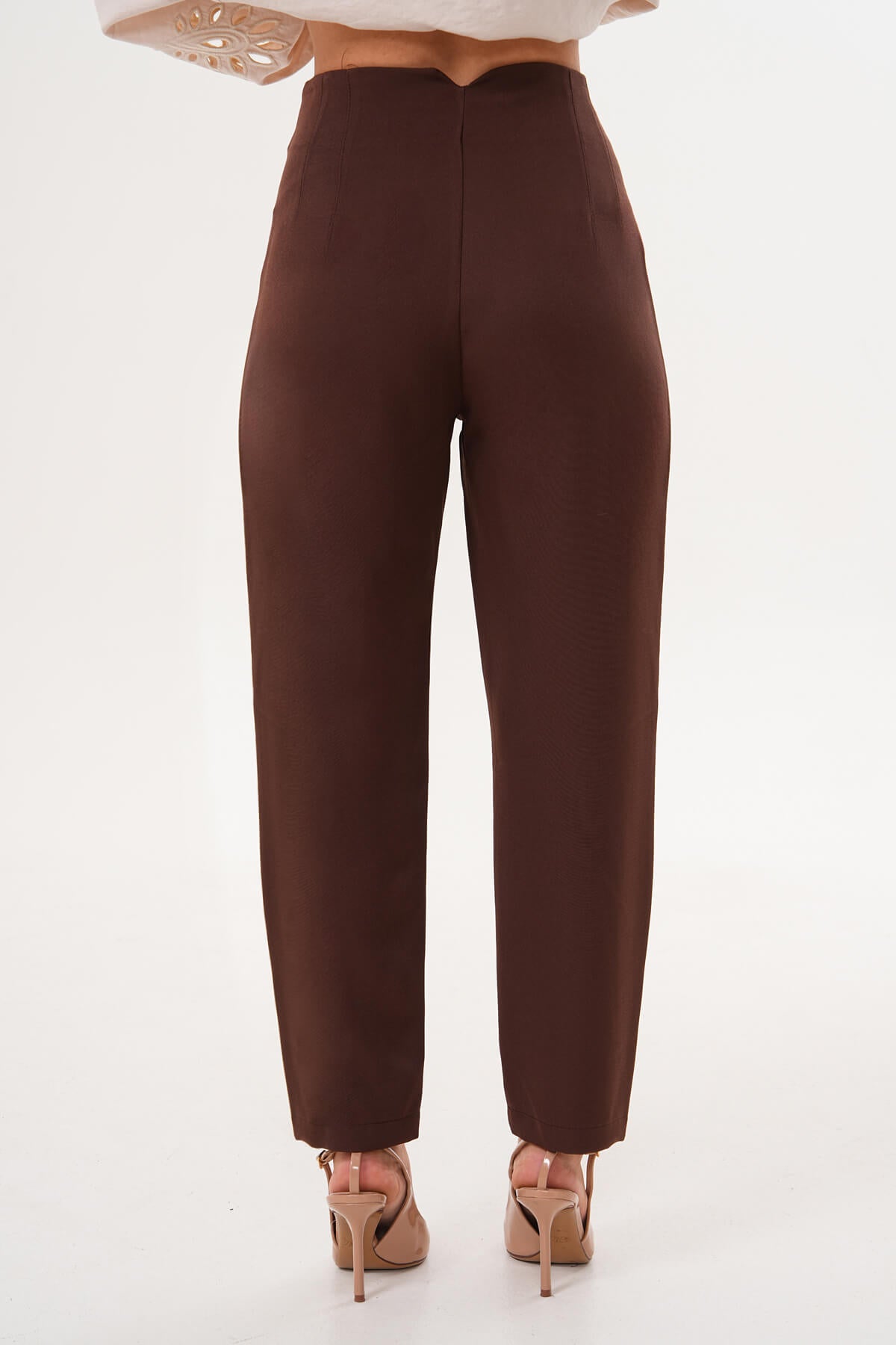 Renk: Kahverengi | Yüksek Bel Dikiş Detaylı Crop Fit Pantolon