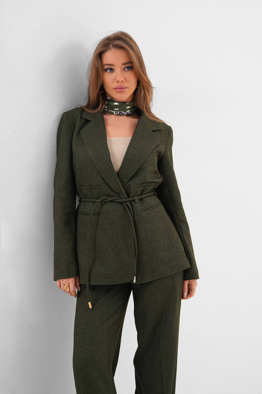 Renk: Haki | Kuşaklı Vatkalı Blazer Ceket