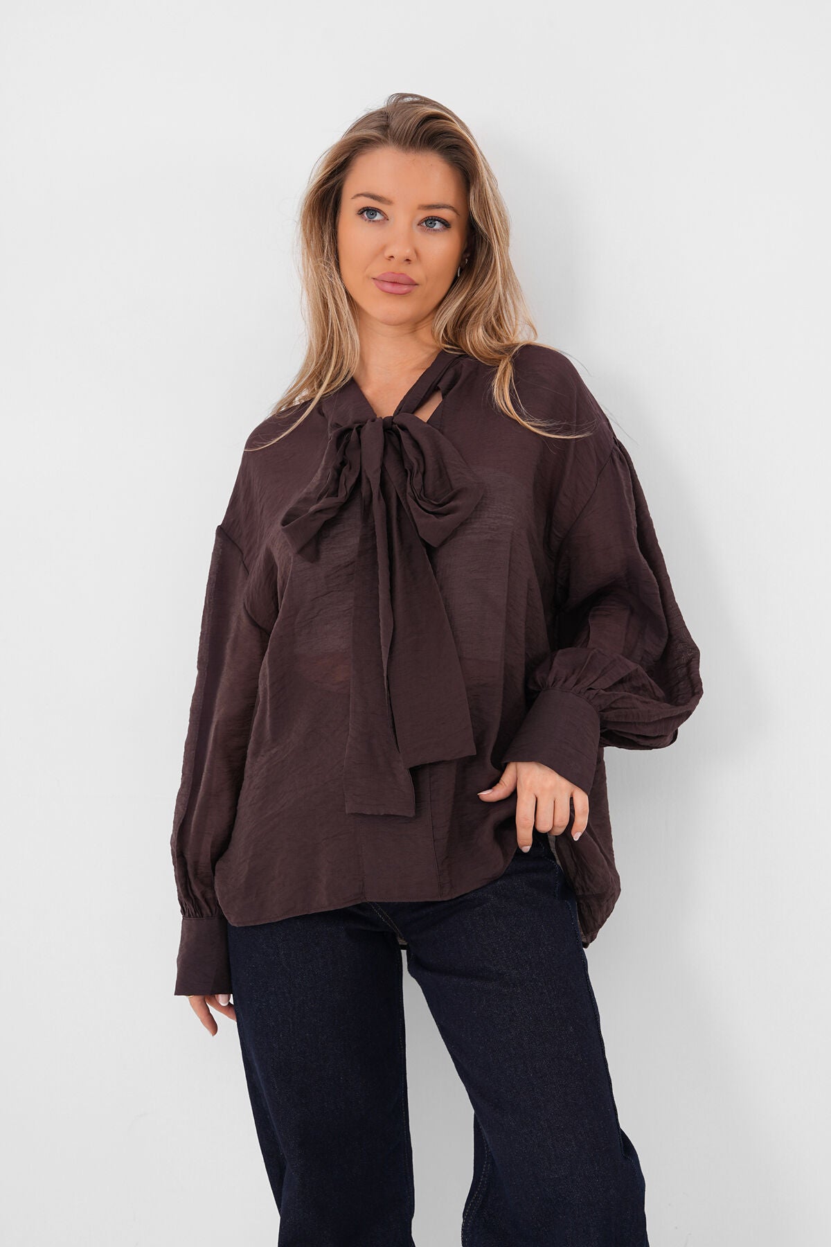 Renk: Kahverengi | Yaka Bağlamalı Oversize Bluz