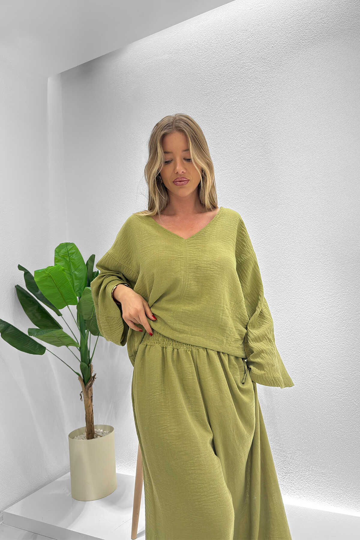 Renk: Haki | Gipe Bel Detaylı Pantolon