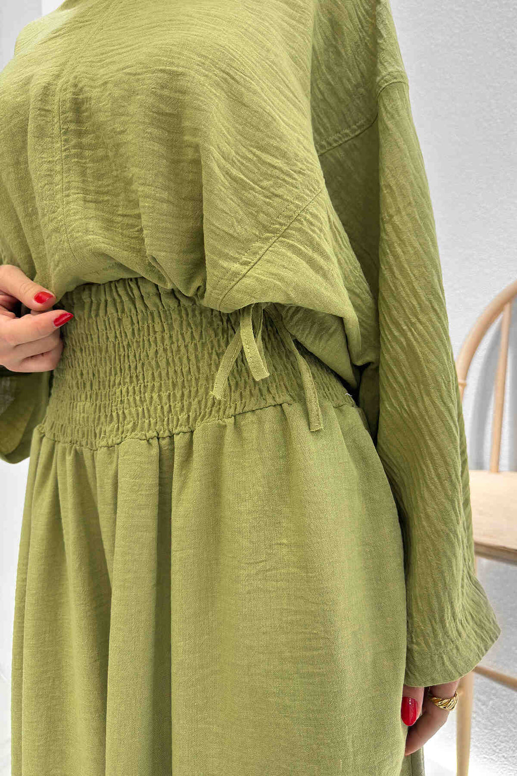 Renk: Haki | Oversize Bağlama Detaylı Bluz