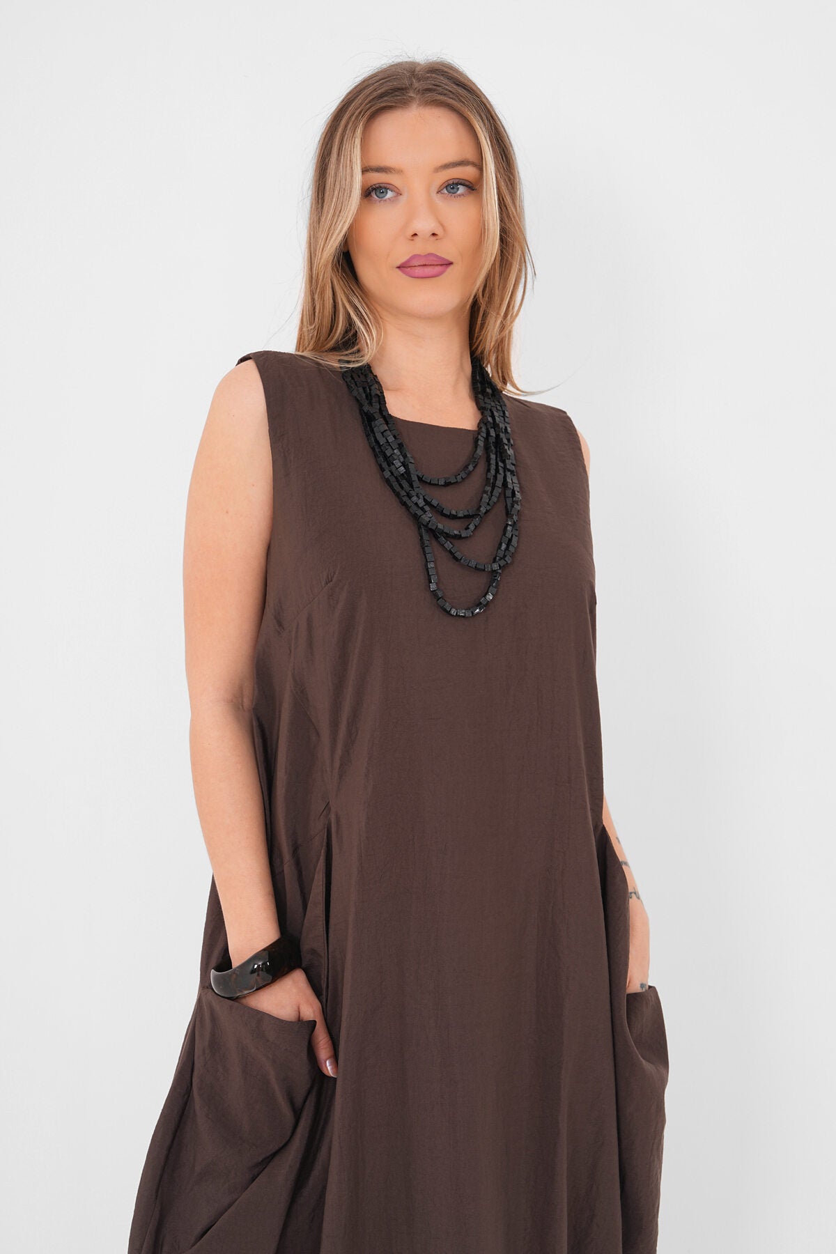 Renk: Kahverengi | Oversize Cepli Midi Elbise