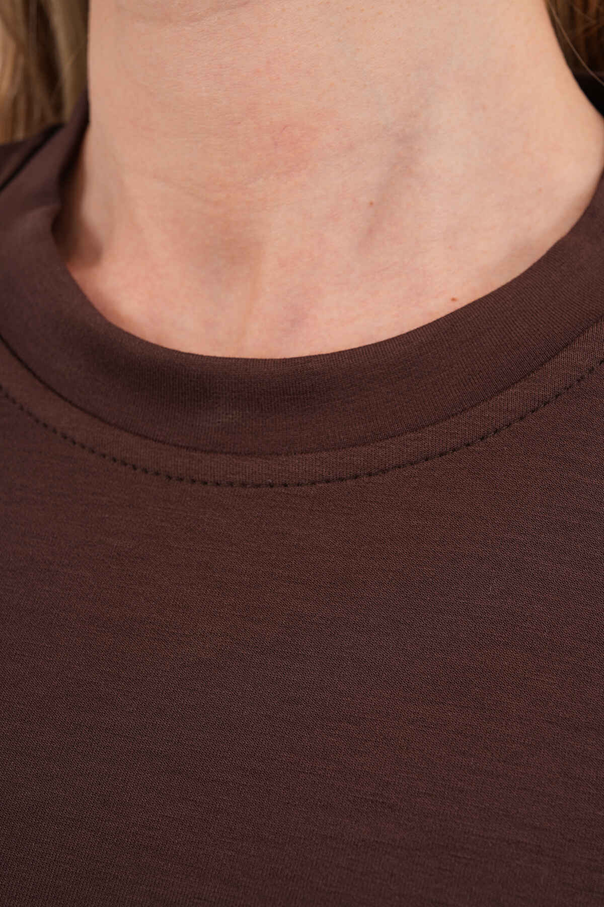 Renk: Kahverengi | Yırtmaçlı Sıfır Yaka Sweat