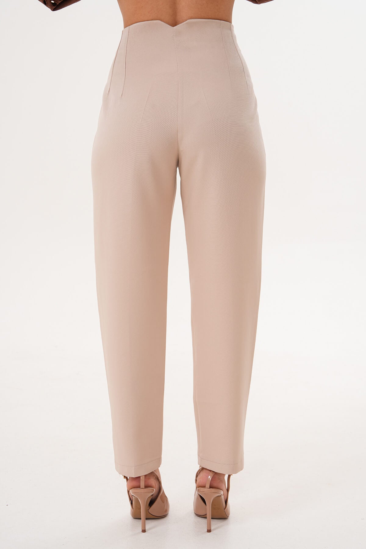 Renk: Bej | Yüksek Bel Dikiş Detaylı Crop Fit Pantolon